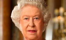 كيف تتخلص الملكة إليزابيث من الأحاديث والأشخاص المملين