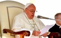 البابا فرنسيس: يجب فتح ممرات إنسانية في قطاع غزة 