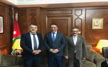 النائب جبارين يلتقي في عمان بوزير الدولة لشؤون مجلس الوزراء