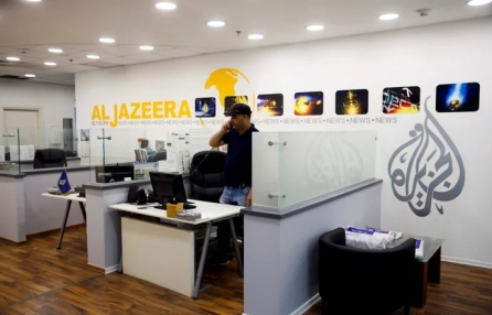 بإجماع مطلق الحكومة الإسرائيلية تصادق على إغلاق قناة الجزيرة